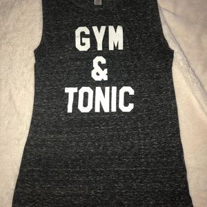 Muscle tee